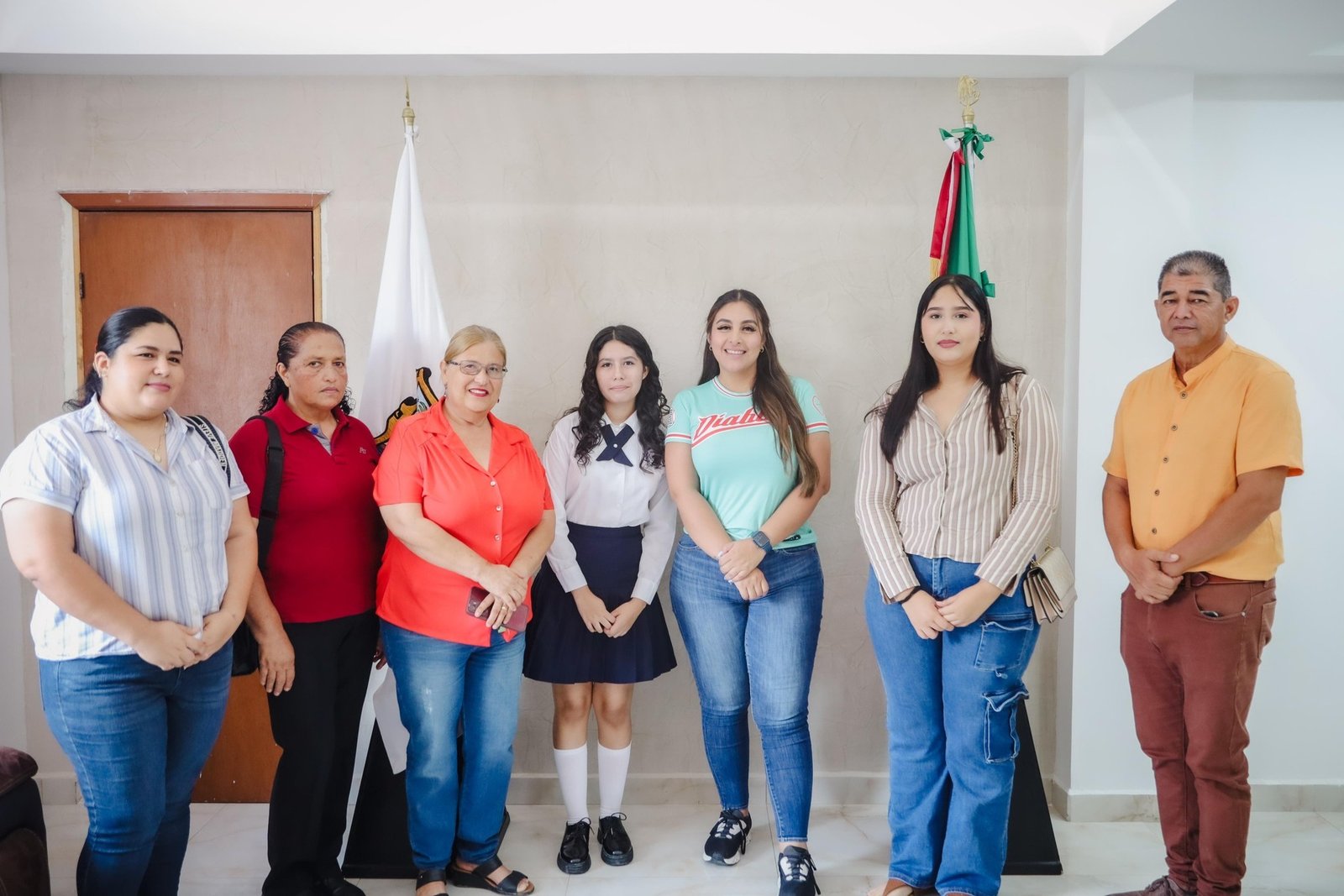 Ana Kristel Desilos Arellano, alumna de telesecundaria rural, gana plata en Olimpiada de Matemáticas de Tamaulipas